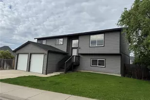 1906 West Peakview Drive, Ellensburg, WA 98926 - Photo 1