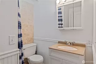 1906 N Wycoff Ave, Bremerton, WA 98312 - Photo 27