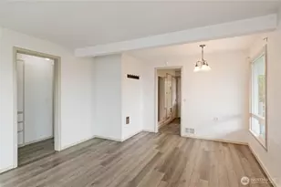 1906 N Wycoff Ave, Bremerton, WA 98312 - Photo 11