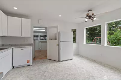 6411 Lake Grove Street SW, Lakewood, WA 98499 - Photo 7