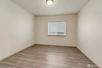 15410 87th Avenue E, Puyallup, WA 98375 - Photo 9