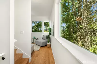 534 W Barrett Street, Seattle, WA 98119 - Photo 9