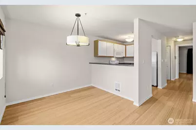 1900 NE 48th Street #E205, Renton, WA 98056 - Photo 15