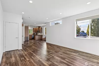 6325 34th Avenue SW #C, Seattle, WA 98126 - Photo 3