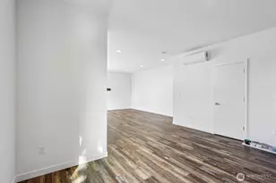 6325 34th Ave SW, Seattle, WA 98126 - Photo 5