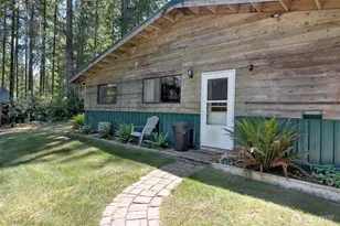 90 NE Lakeridge Dr, Belfair, WA 98528 - Photo 7