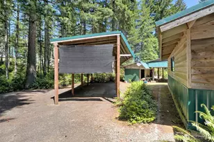 90 NE Lakeridge Dr, Belfair, WA 98528 - Photo 15