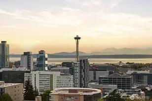 601 Belmont Ave E, Seattle, WA 98102 - Photo 3