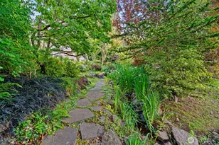 2701 NE 94th St, Seattle, WA 98115 - Photo 29
