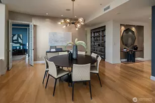 10700 NE 4th St, Bellevue, WA 98004 - Photo 13