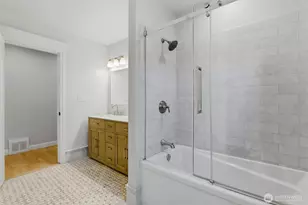 6722 River Rd E, Puyallup, WA 98371 - Photo 17