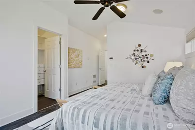 1022 Taylor Avenue N #A, Seattle, WA 98109 - Photo 13