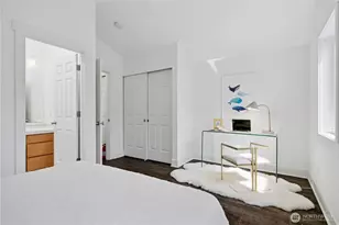 1022 Taylor Ave N, Seattle, WA 98109 - Photo 19