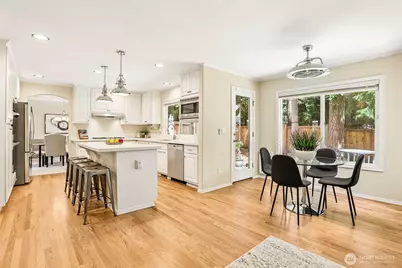 2906 257th Place SE, Sammamish, WA 98075 - Photo 11