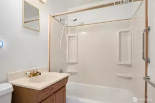 2816 NW 80th St, Seattle, WA 98117 - Photo 11