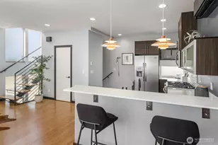 7812 Stroud Ave N, Seattle, WA 98103 - Photo 5