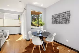 7812 Stroud Ave N, Seattle, WA 98103 - Photo 9