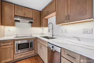 1020 S 230th St, Des Moines, WA 98198 - Photo 13