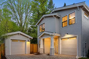 10618 NE 54th Ln, Kirkland, WA 98033 - Photo 1