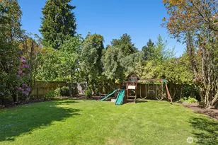 3242 NE 98th St, Seattle, WA 98115 - Photo 29