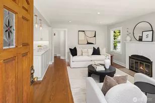 3242 NE 98th St, Seattle, WA 98115 - Photo 3