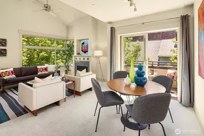 2035 Eastlake Avenue E #301, Seattle, WA 98102 - Photo 5