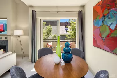 2035 Eastlake Avenue E #301, Seattle, WA 98102 - Photo 7