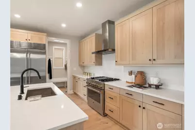 13793 SE 84th Street, Newcastle, WA 98059 - Photo 5