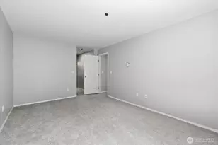 2560 118th Ave SE, Bellevue, WA 98005 - Photo 19