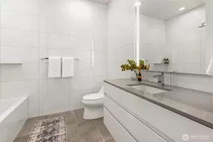 10232 NE 10th St, Bellevue, WA 98004 - Photo 15