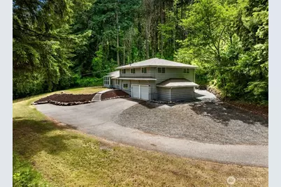 1806 39th Avenue SE, Puyallup, WA 98374 - Photo 1
