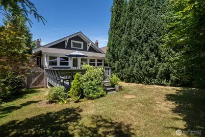 4010 Ashworth Avenue N, Seattle, WA 98103 - Photo 23