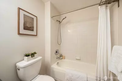 1000 NE 88th Street #304, Seattle, WA 98115 - Photo 15