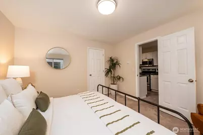 1000 NE 88th Street #304, Seattle, WA 98115 - Photo 11