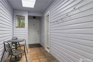 1401 W Bertona St, Seattle, WA 98119 - Photo 5