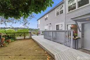 1401 W Bertona St, Seattle, WA 98119 - Photo 7