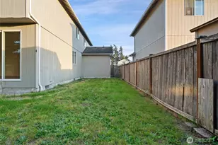 8117 207th St E, Spanaway, WA 98387 - Photo 31