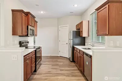 8117 207th Street E, Spanaway, WA 98387 - Photo 11