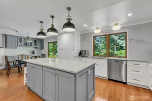 23020 NE 61st St, Redmond, WA 98053 - Photo 15