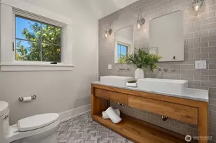2442 6th Ave W, Seattle, WA 98119 - Photo 27