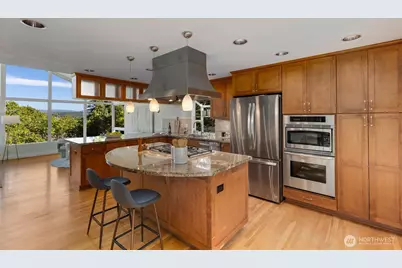 235 174th Place NE, Bellevue, WA 98008 - Photo 7