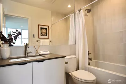 809 NE 90th Street, Seattle, WA 98115 - Photo 11
