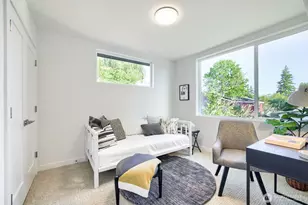 809 NE 90th St, Seattle, WA 98115 - Photo 9