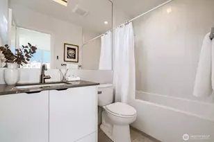 813 NE 90th St, Seattle, WA 98115 - Photo 15
