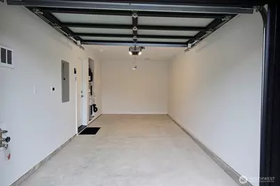 813 NE 90th Street, Seattle, WA 98115 - Photo 29