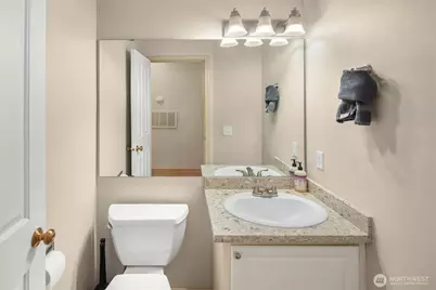1006 37th Street SE #B, Auburn, WA 98002 - Photo 9