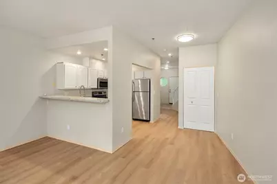 1006 37th Street SE #B, Auburn, WA 98002 - Photo 5