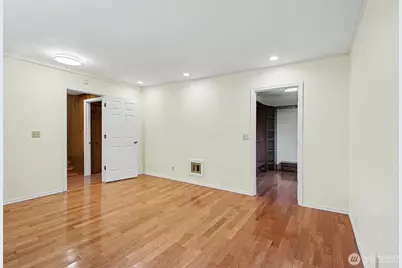 10749 30th Ave NE, Seattle, WA 98125 - Photo 11