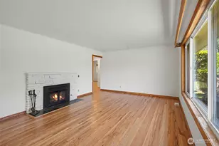10749 30th Ave NE, Seattle, WA 98125 - Photo 3
