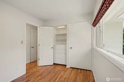 10749 30th Ave NE, Seattle, WA 98125 - Photo 15
